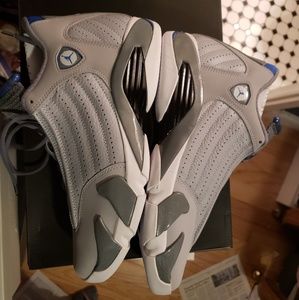 Deadstock Jordan retro 14 wolf gray sport blue